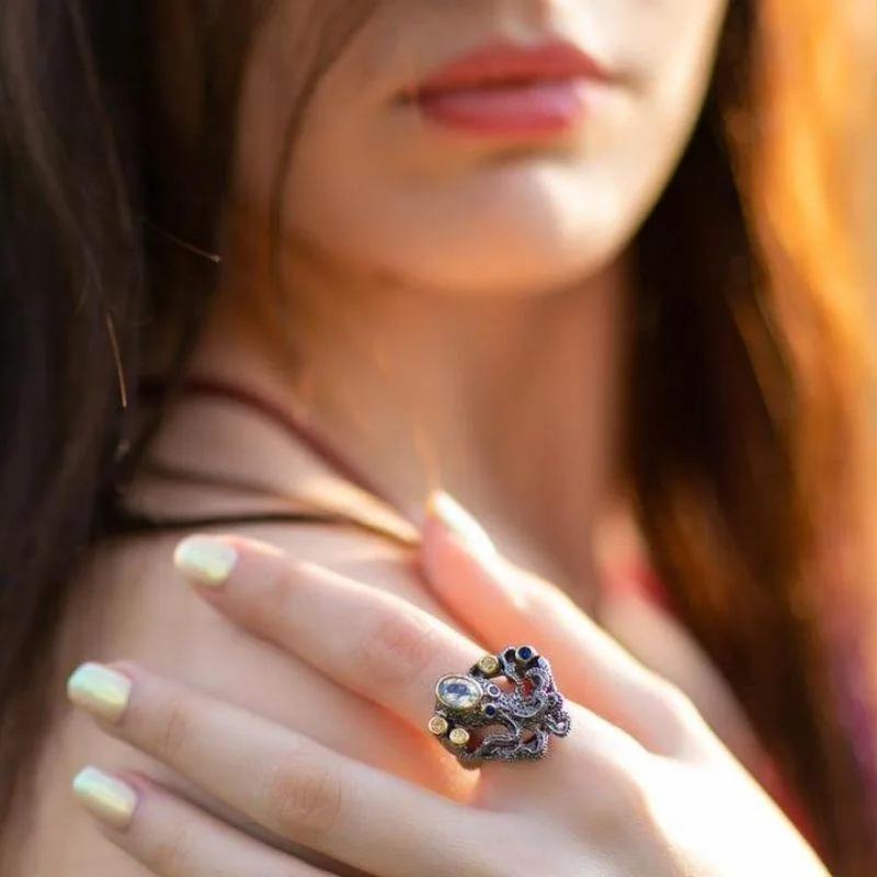 Vue 2 — Bague Steampunk Pieuvre