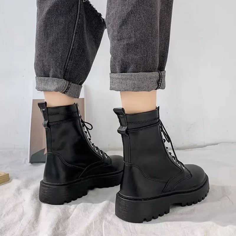 Vue 8 — Bottines Plateforme à Lacets