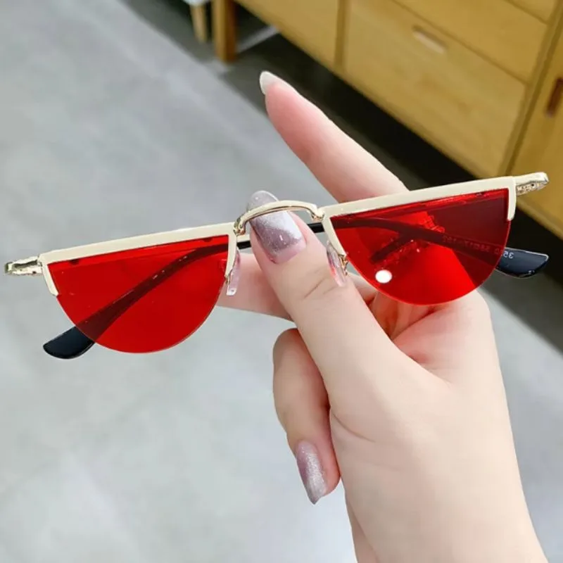Vue 2 — Lunettes de Soleil Demi Lune Vintage