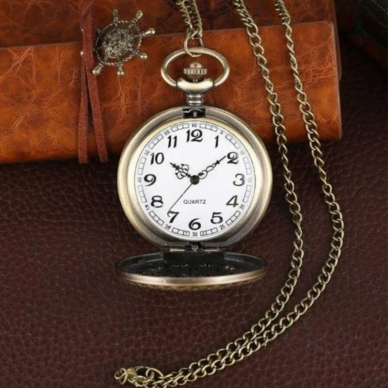 Vue 6 — Montre Pendentif Femme Vintage