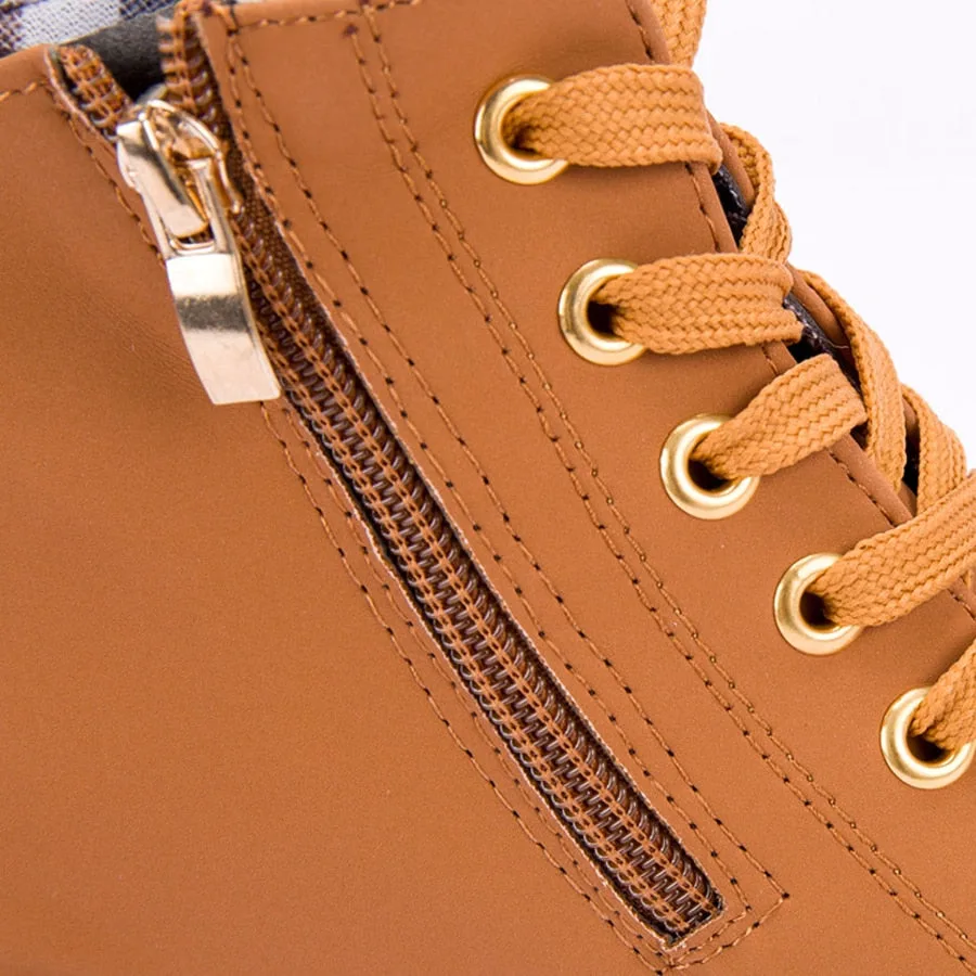Vue 4 — Bottines à Talon Carré
