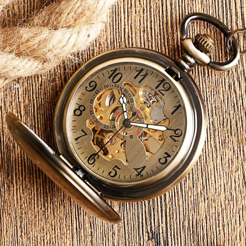 Vue 2 — Montre de Poche Steampunk (Coffret)