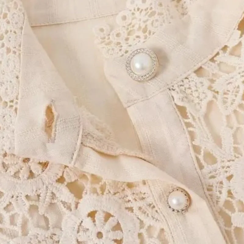 Vue 4 — Chemisier Victorien Dentelle Col Montant