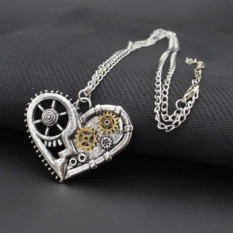 Vue 3 — Pendentif Steampunk Coeur