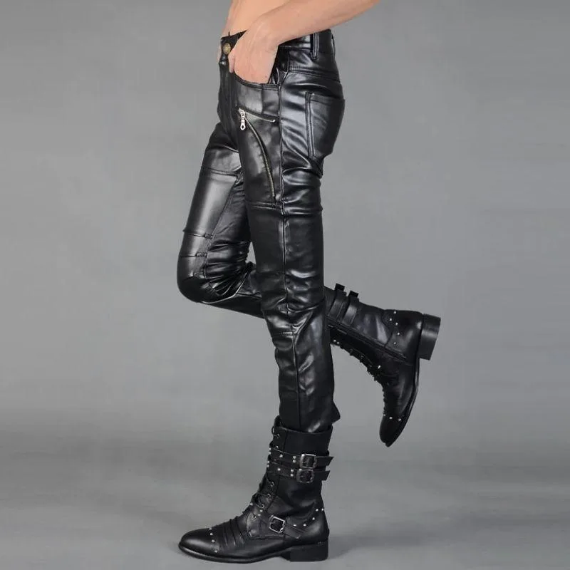 Vue 5 — Pantalon Punk simili