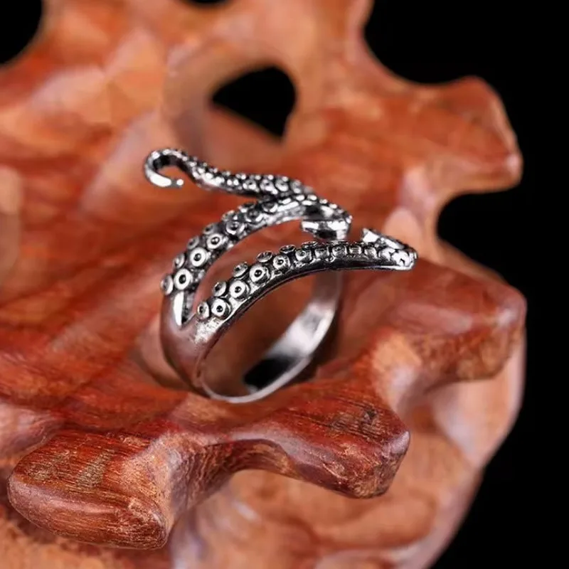 Vue 5 — Bague Steampunk Kraken