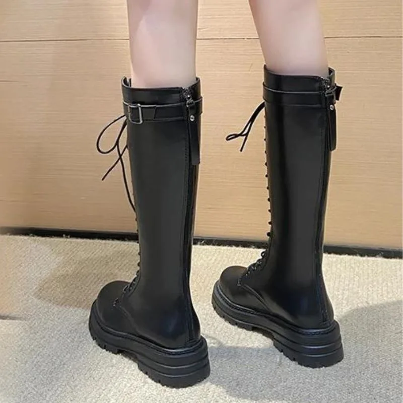 Vue 5 — Bottes Steampunk Femme en PU