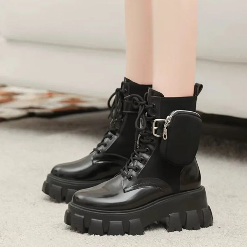 Vue 2 — Bottines Punk Femme