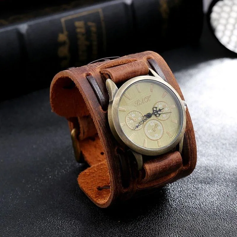 Vue 8 — Montre Bracelet Steampunk