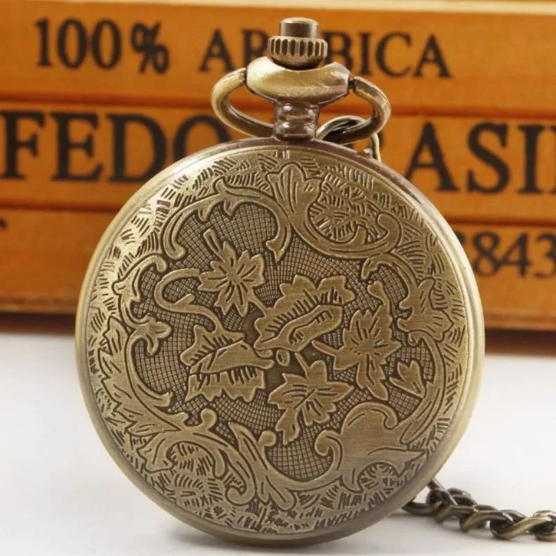 Vue 5 — Montre à Gousset Steampunk Savonnette