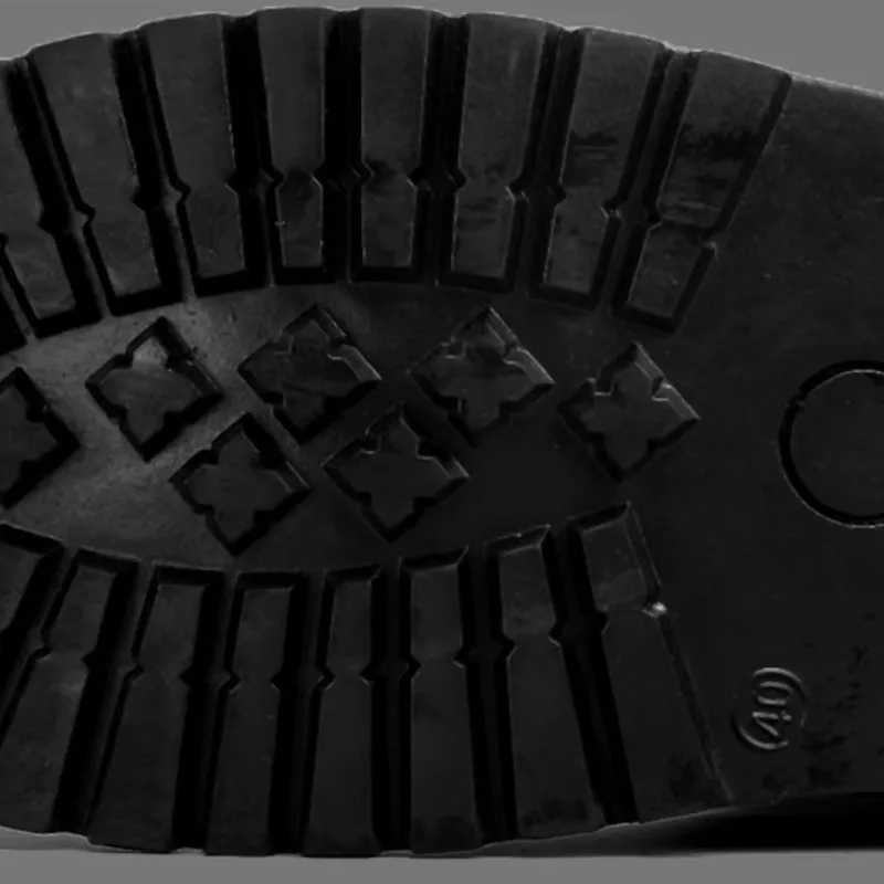 Vue 5 — Bottes Steampunk Montantes