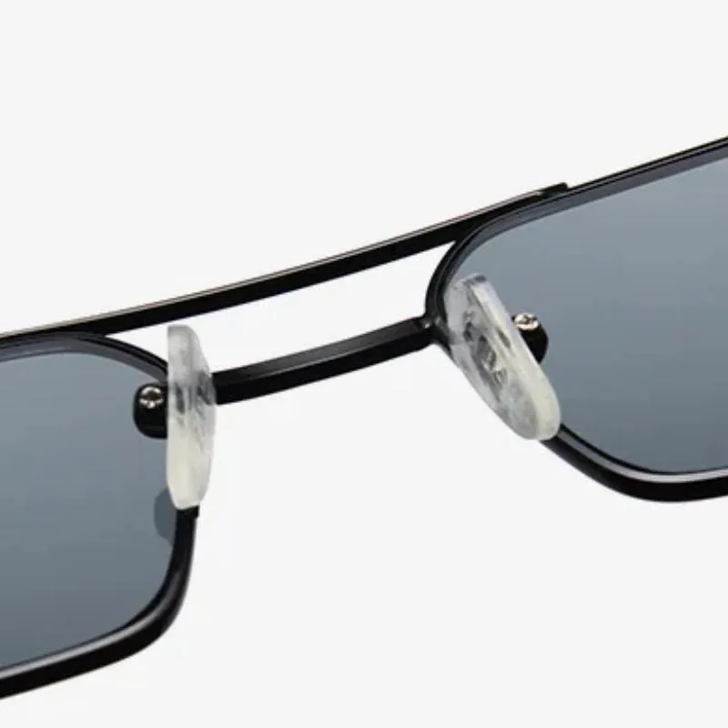 Vue 8 — Lunettes de Soleil Rectangulaires Vintages