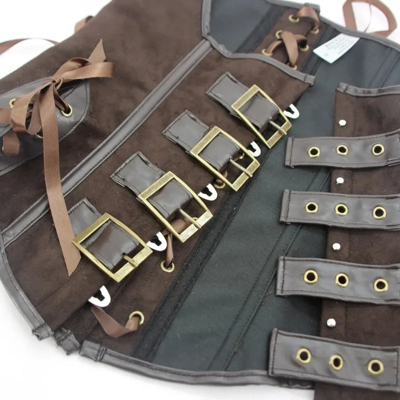 Vue 5 — Corset Steampunk en Simili