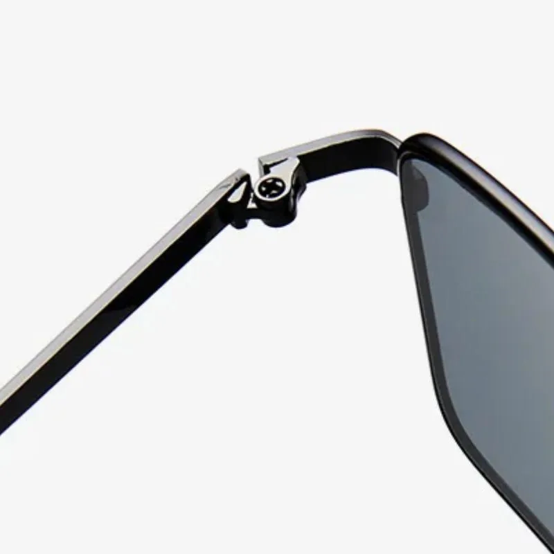 Vue 7 — Lunettes de Soleil Rectangulaires Vintages