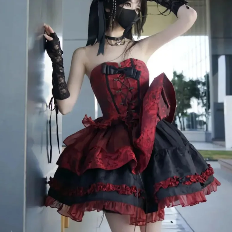 Vue 2 — Robe Lolita Rouge